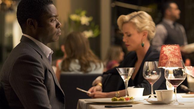 David Oyelowo and Charlize Theron in a scene from film Gringo