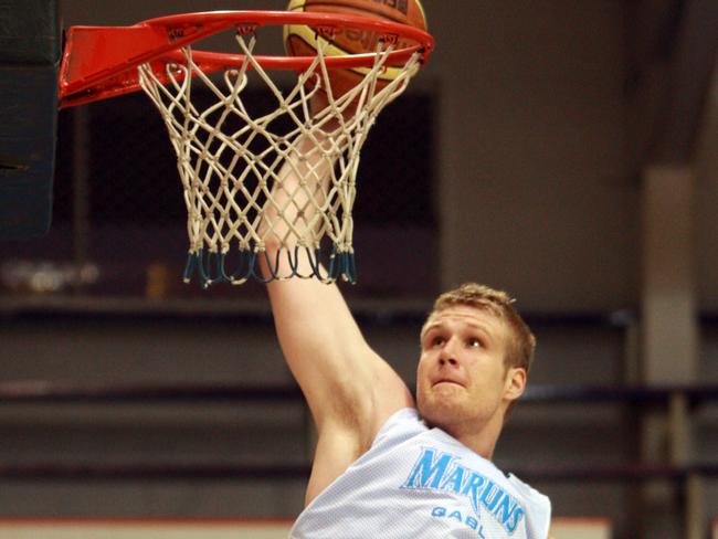 Pictured: Garrett Ellwood playing for the Cairns Marlins. Photo captured in 2009. Photo: Chris Hyde.