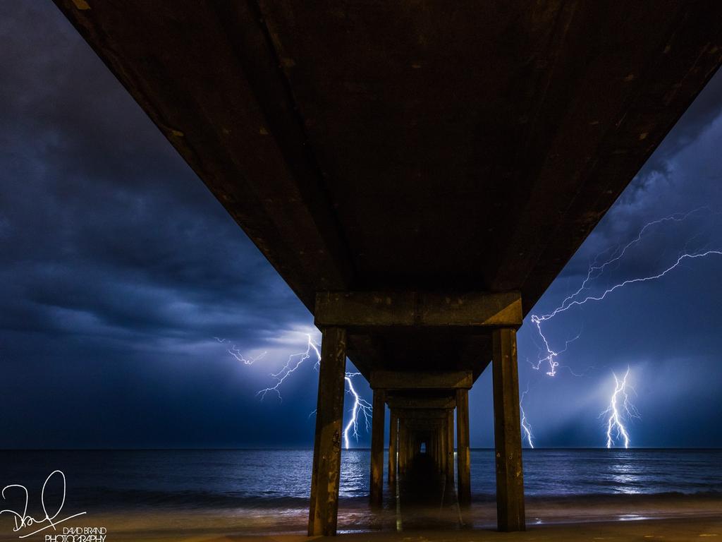 Storm makes for spectacular lights show in SA | The Advertiser