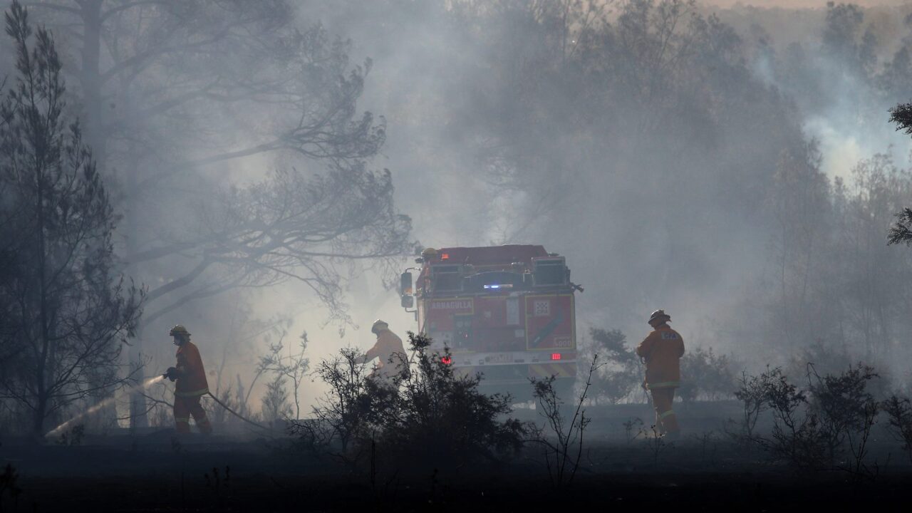 Hundreds stranded as authorities confirm 200 homes destroyed in Victoria