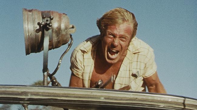 Wake in Fright premiered across Australia in July 1971. In July 2021, it opened the Ozploitation! retrospective at the Cinémathèque Française, Paris.