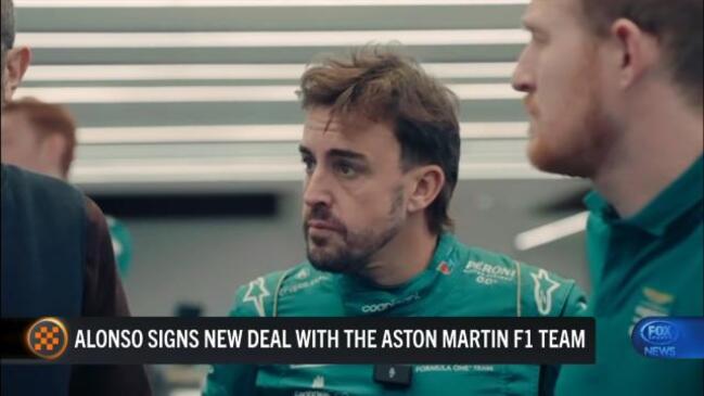 Fernando Alonso signs new with with Aston Martin