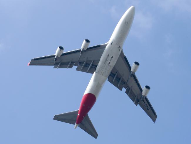 Qantas Airways takeoff from Chiangmai airport from Sydney.  Aircraft generic.