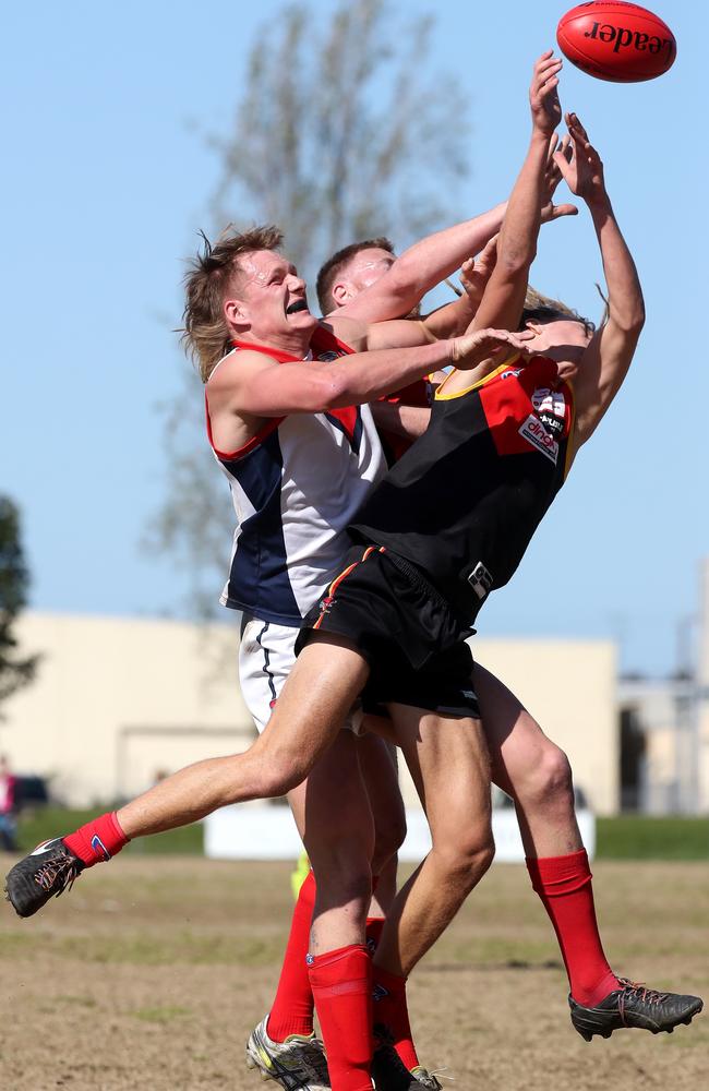 Bentleigh’s Mitch Smart (right) is heading to Warragul.