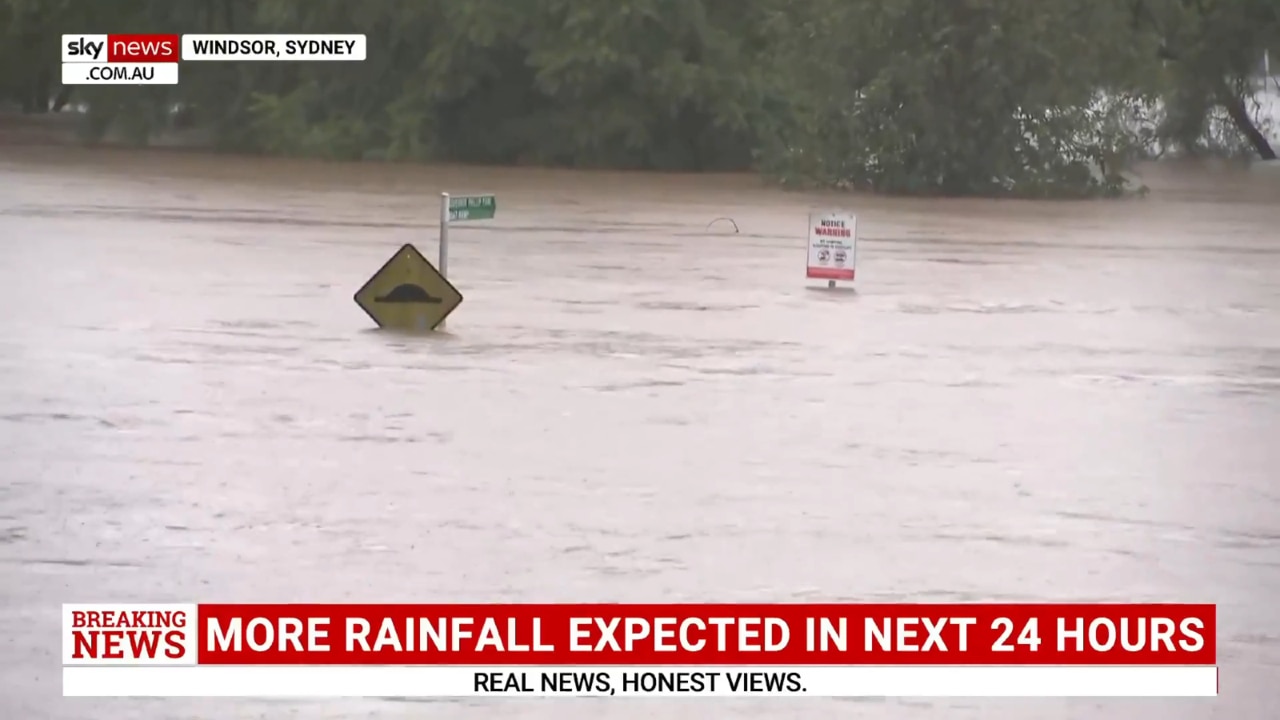 Authorities warn of more rain as flooding emergency continues in NSW