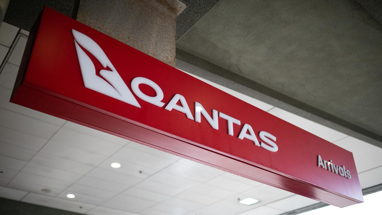 The infected passenger travelled on Qantas from Asia. Picture: NCA NewsWire / Christian Gilles