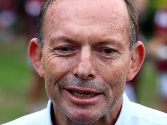 9/4/18 Former PM Tony Abbott talks to media in Warragul prior to leaving on the next leg of his Pollie Pedal through the Latrobe Valley. Aaron Francis/The Australian