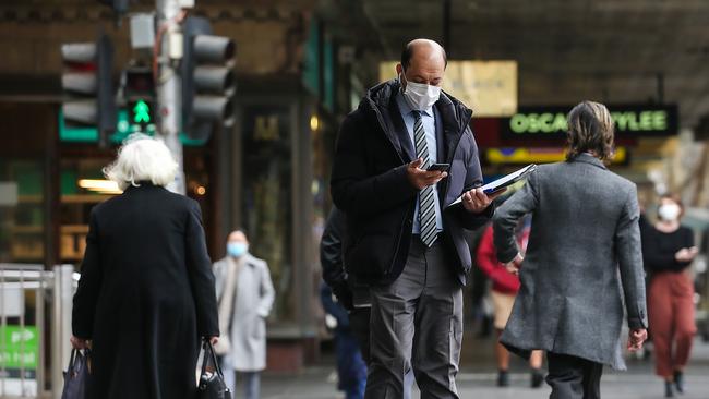 The wearing of masks across Melbourne has become mandatory as Victoria is gripped by a second wave of COVID-19. Picture: NCA NewsWire