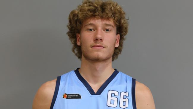 Brad Ballinger set to lead U18 boys at the Australian Country Junior Basketball Cup.