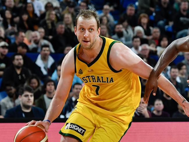 Boomers star Joe Ingles commits to Tokyo Olympics despite potential clash with NBA season. Photo: by Stefan Gosatti/Getty Images.