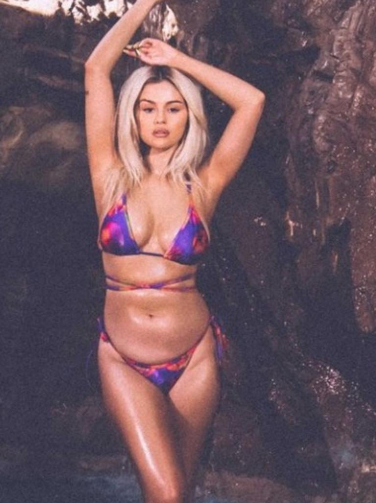 Fans praise Selena Gomez for unedited La Mariette bikini shoot |  news.com.au — Australia's leading news site