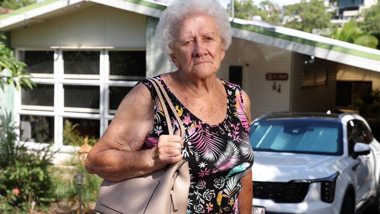 91 year-old Joanna de Loryn fended off a home intruder at Holland Park West. Picture: Liam Kidston