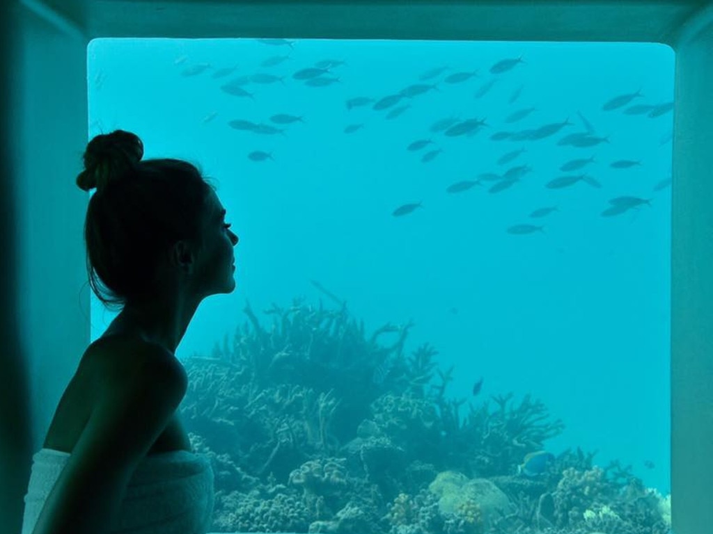 Jennifer Hawkins, "Underwater spa!!" Picture: Facebook