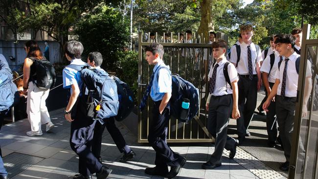 SYDNEY, AUSTRALIA : NewsWire Photos - FEBRUARY 05 2025;  Students are seen arriving at St Mary's College in Sydney for the first day today as the oldest Catholic School in Sydney is officially transitioning to co-education with the first girls set to walk through the school gates today. Picture: NewsWire/ Gaye Gerard