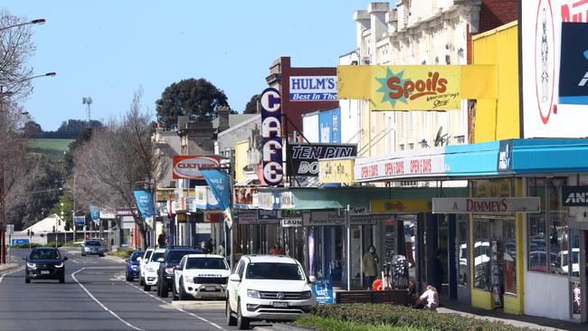 Active cases continue to grow in Colac. Picture: Glenn Ferguson