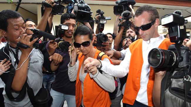 Byron Bay woman Sara Connor and her British boyfriend David Taylor arrive at Denpasar District Court yesterday. Picture: Lukman S. Bintoro