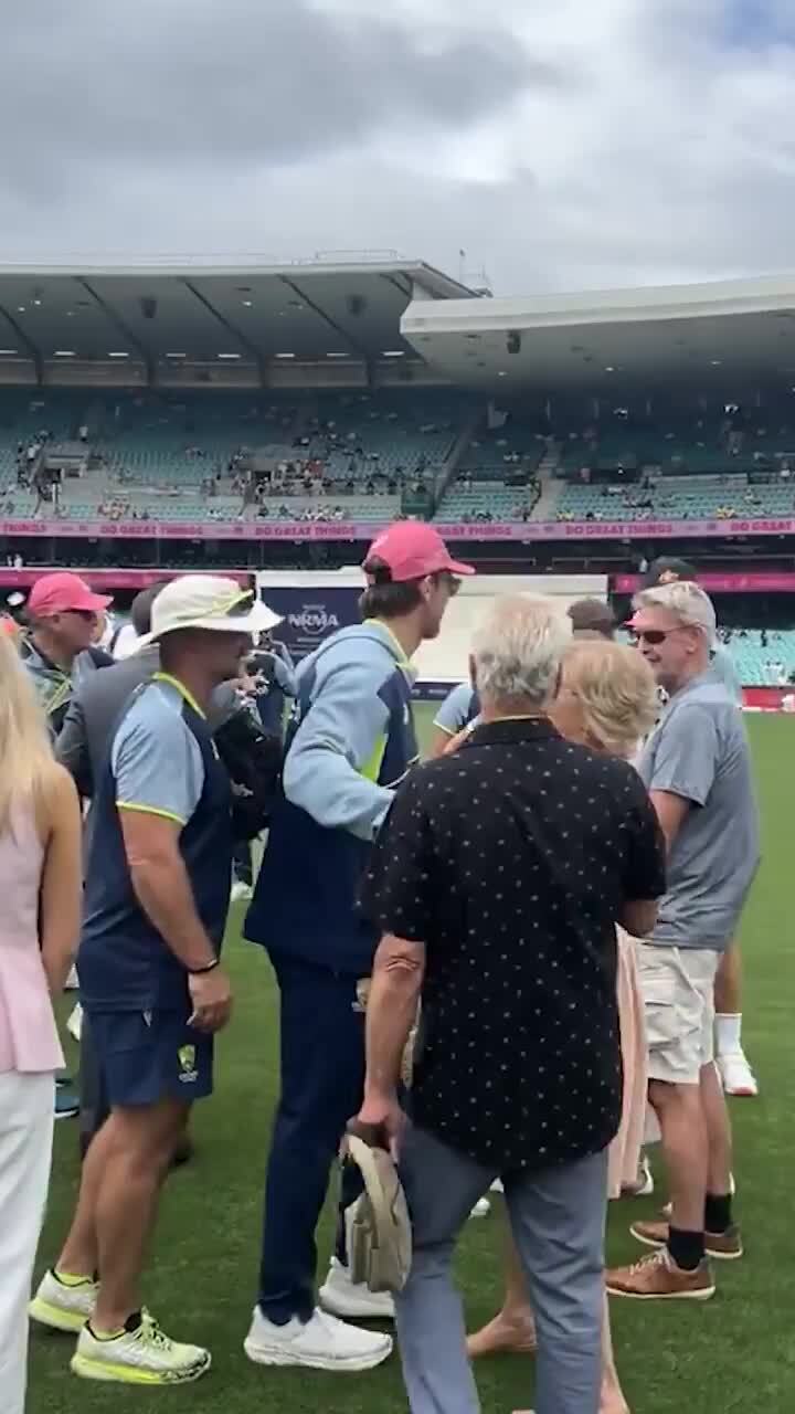 Mitch Marsh's classy act after Test axing