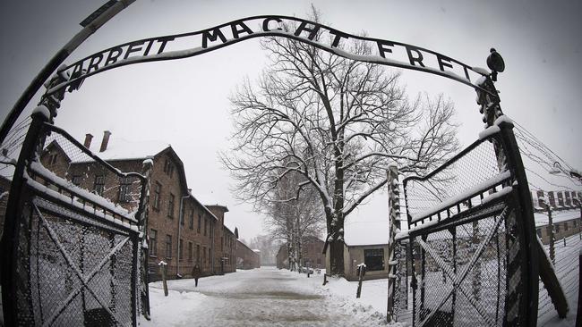 Auschwitz holocaust Nazis 70 year memorial worst mass murder in history ...