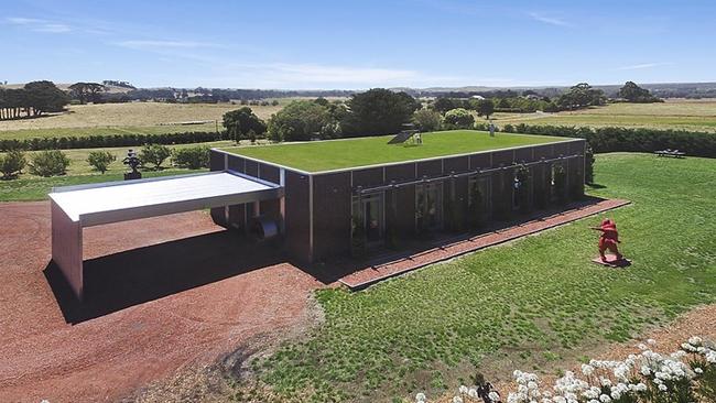 Fireproof home designed by Joost Bakker in Daylesford, Victoria. Source: supplied