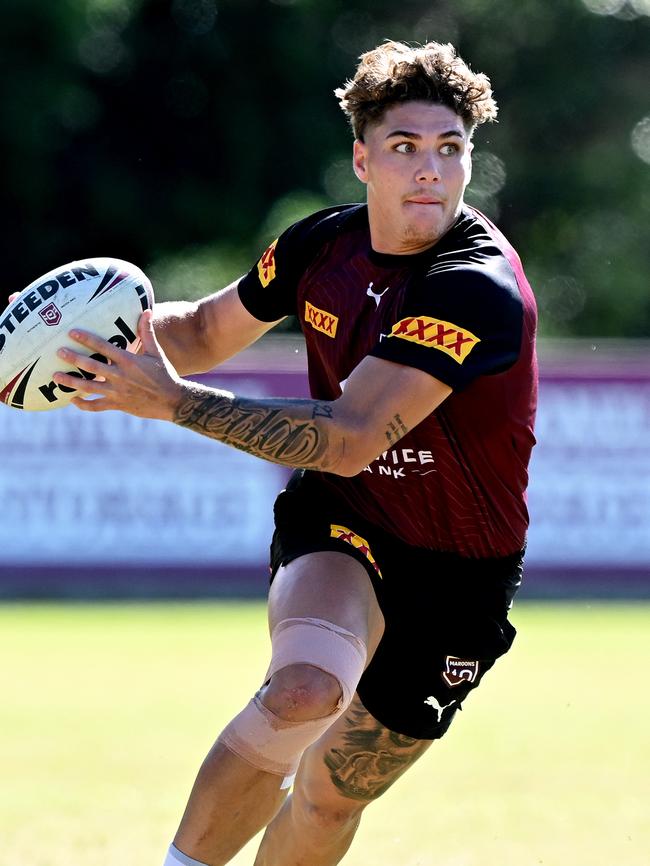 Walsh will take advantage of a day off Origin duties to support Larfield. Picture: Bradley Kanaris/Getty Images