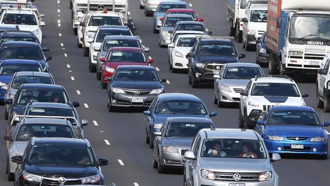 The project would connect the Metropolitan Ring Road to the Eastern Freeway.