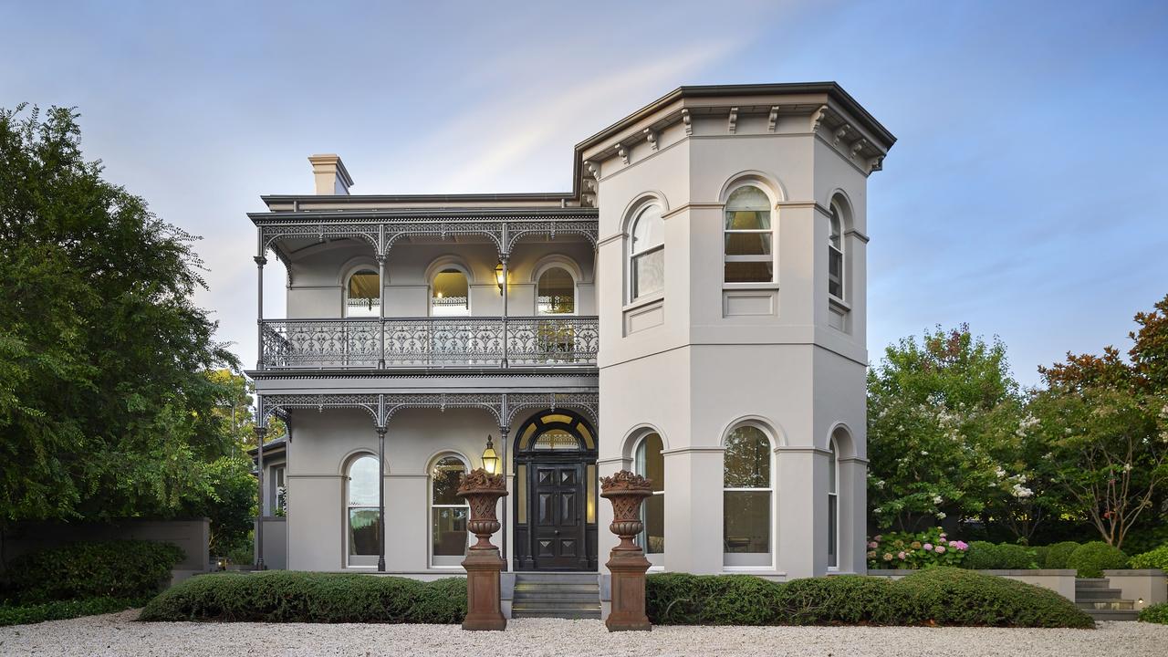 The six-bedroom house was sold by Australian Rare Earths Limited chairman Angus Barker.