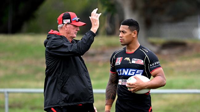 Wayne Bennett is in the middle of his toughest assignment. Photo by Bradley Kanaris/Getty Images.