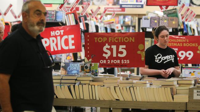 Australians kept their hands in their pockets in April. Picture: NewsWire / Gaye Gerard
