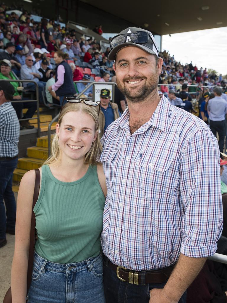 Rosie Jackson and Sam Mayall supporting the Condamine Codettes. Picture: Kevin Farmer