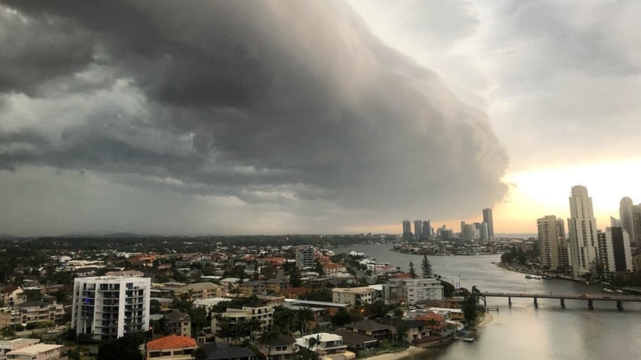 Thousands without power as wild weather lashes Qld