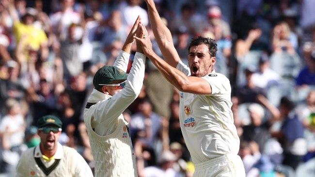 Mitchell Starc celebrates the wicket of Dawid Malan. Picture: Michael Klein