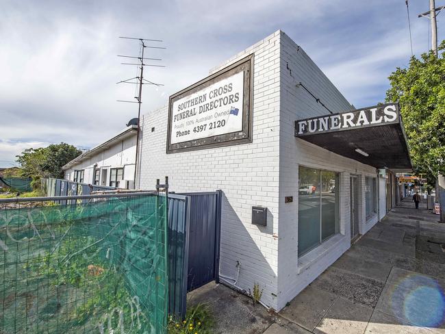 Former site of Southern Cross Funerals at 362 Main Rd, Toukley had been operating as a boarding house without council approval. The owner has since lodged a DA. (AAP IMAGE / Troy Snook)