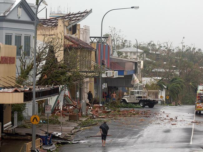 Innisfail’s main street just as Cyclone Larry begins to pass. PICTURE: BRIAN CASSEY