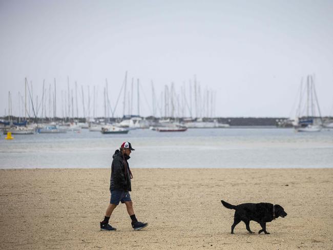 Men with mates live longer but one in three Australian men experience loneliness. Picture: Daniel Pockett