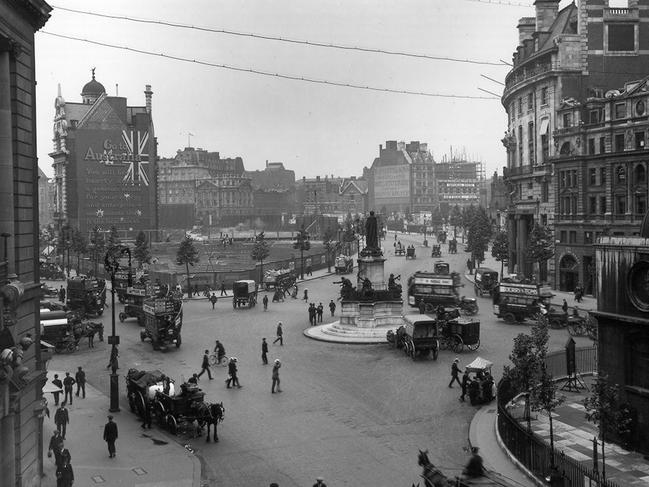 London in the early 1900s offered rich pickings for Australian conmen. This 1912 image shows a view of Australia House from Fleet Street. Picture: Australia House London Archive