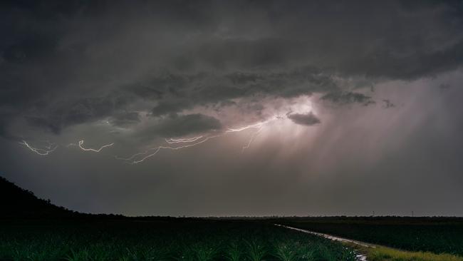 Storms going through NQ Paradise Pines, north of Rollingstone. Picture: Supplied/Cheryl Larsen