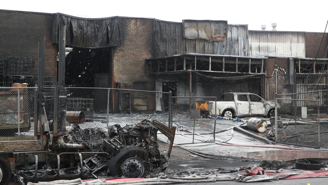 Dandenong factory fire Firefighting truck broke down during deadly blaze Herald Sun