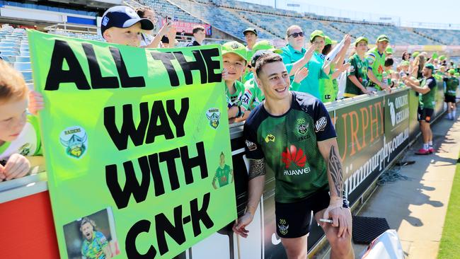 CANBERRA, AUSTRALIA - OCTOBER 01: Charnze Nicoll-Klokstad of the Raiders poses with fans after a Canberra Raiders Training Session &amp; Media Opportunity at GIO Stadium on October 01, 2019 in Canberra, Australia. (Photo by Mark Evans/Getty Images)