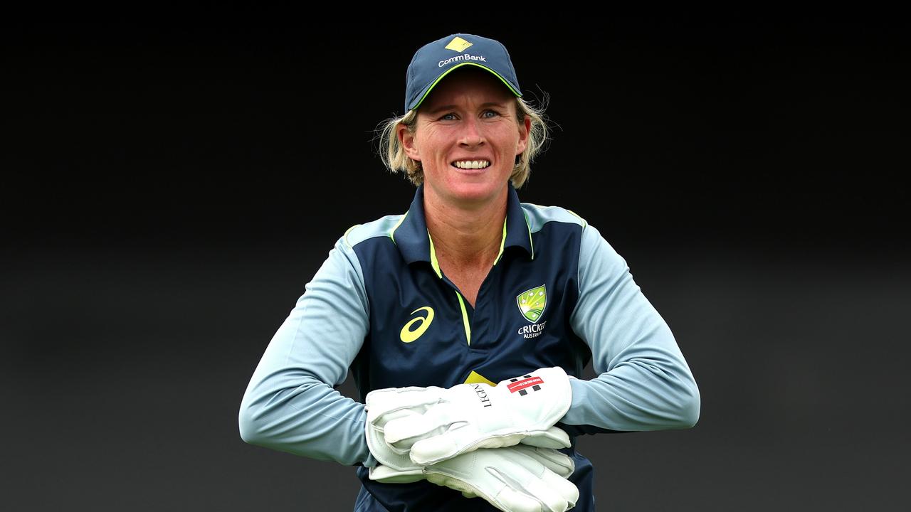 How Beth Mooney went from a Woolies checkout to Ashes legend