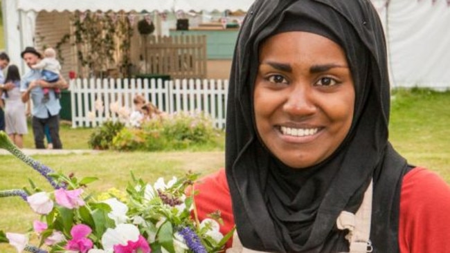 The Muslim winner of Bake Off Brasil promotes her recipes and her
