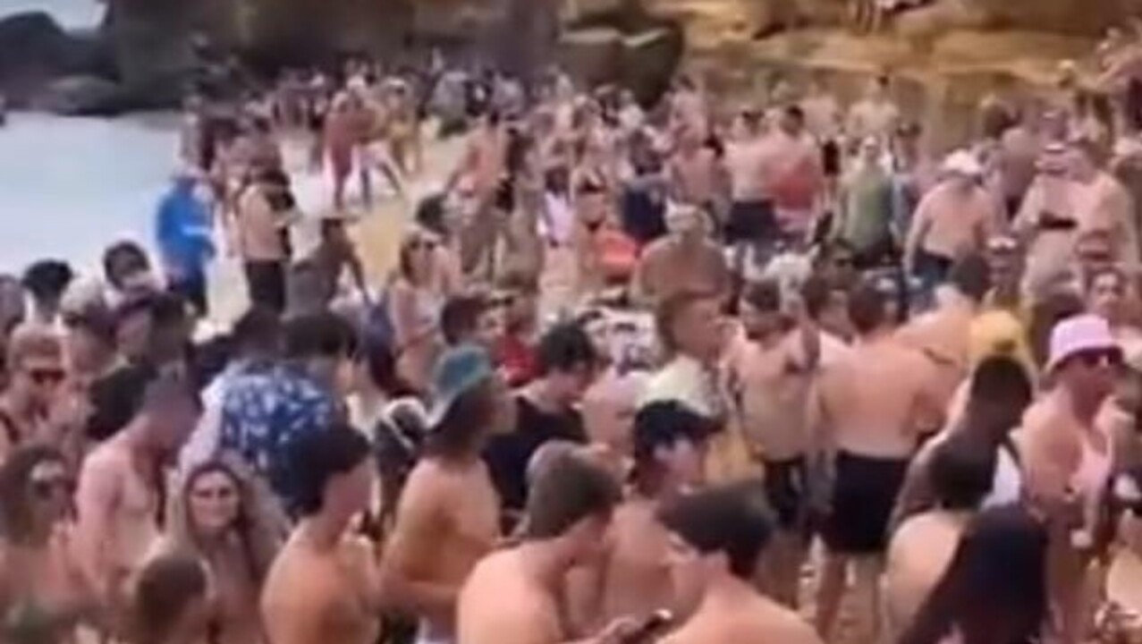 Shocking video shows illegal beach party in Melbourne