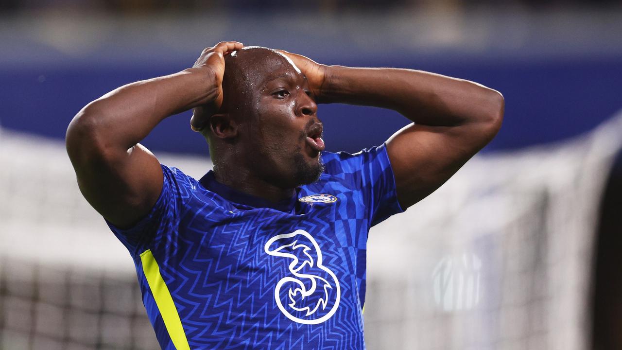 LONDON, ENGLAND – MAY 19: Romelu Lukaku of Chelsea reacts after missing a chance during the Premier League match between Chelsea and Leicester City at Stamford Bridge on May 19, 2022 in London, England. (Photo by Clive Rose/Getty Images)