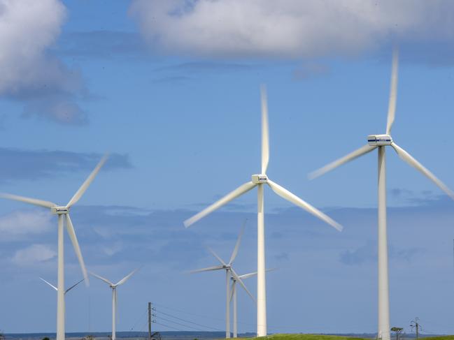 Renewables future. Lake Bonney Windfarm wind turbines produce electricity.Thursday  November 6  2020 Pic Roy Van Der Vegt