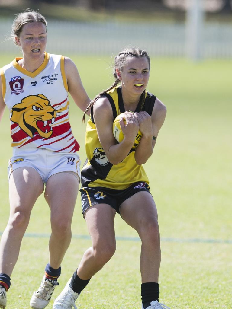 Lara Paget takes a mark for Toowoomba Tigers. Picture: Kevin Farmer