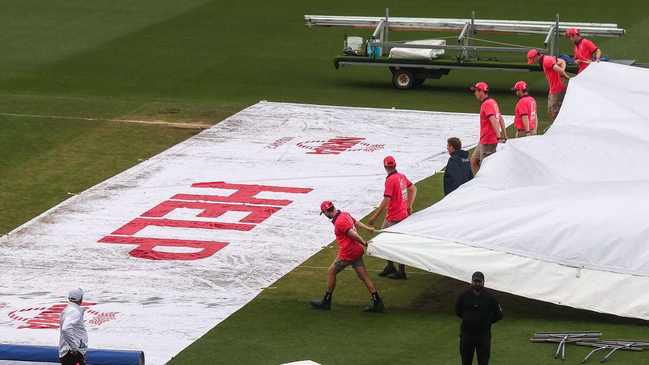 This has become an all too common sight at Sydney Tests. (Photo by DAVID GRAY / AFP)