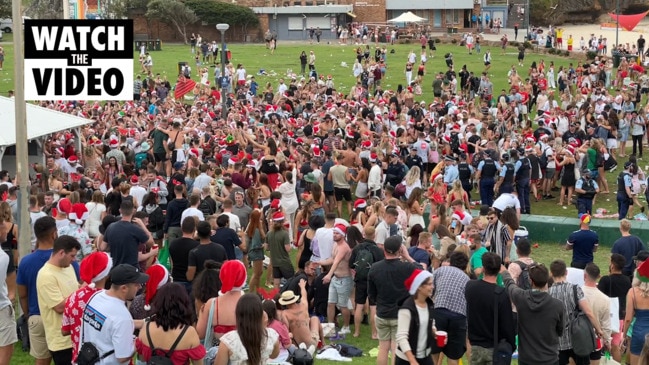 Christmas Day Bronte beach party with no social distancing