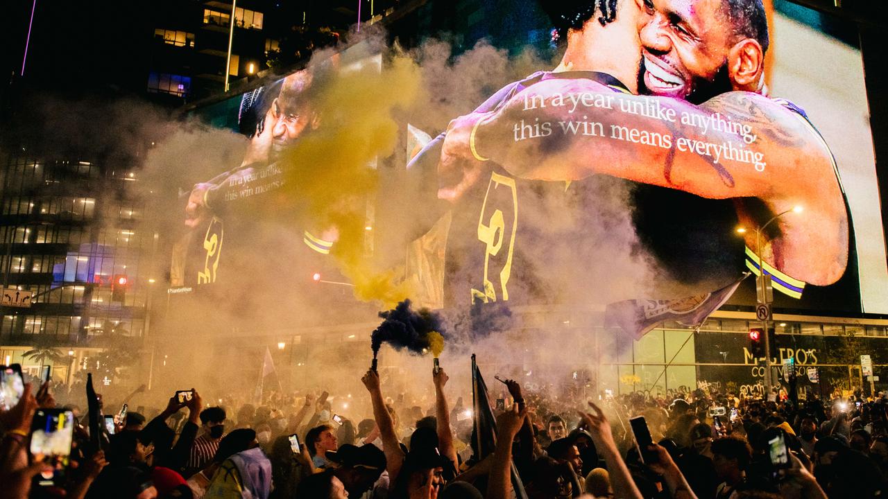 NBA finals 2020: Los Angeles Lakers celebrations, pictures, videos, fans on  city street