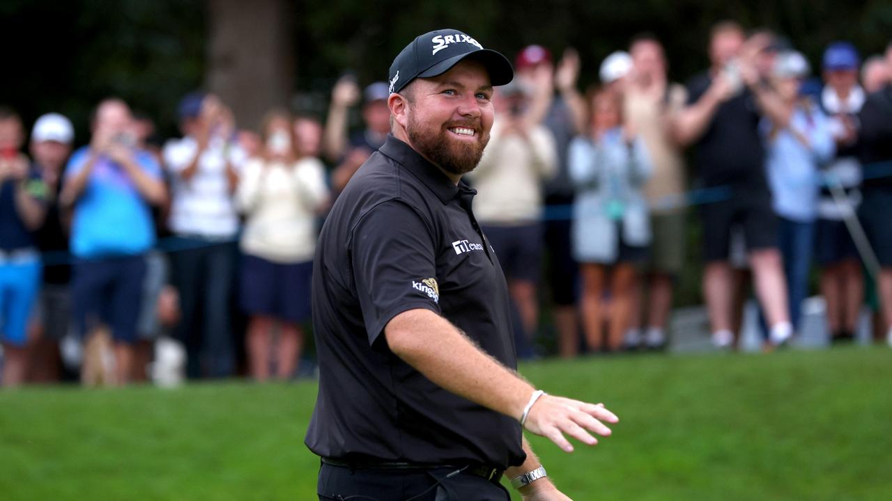 VIRGINIA WATER, ENGLAND - SEPTEMBER 11: Shane Lowry of Ireland celebrates on the 18th hole during Round Three on Day Four of the BMW PGA Championship at Wentworth Golf Club on September 11, 2022 in Virginia Water, England. (Photo by Andrew Redington/Getty Images)