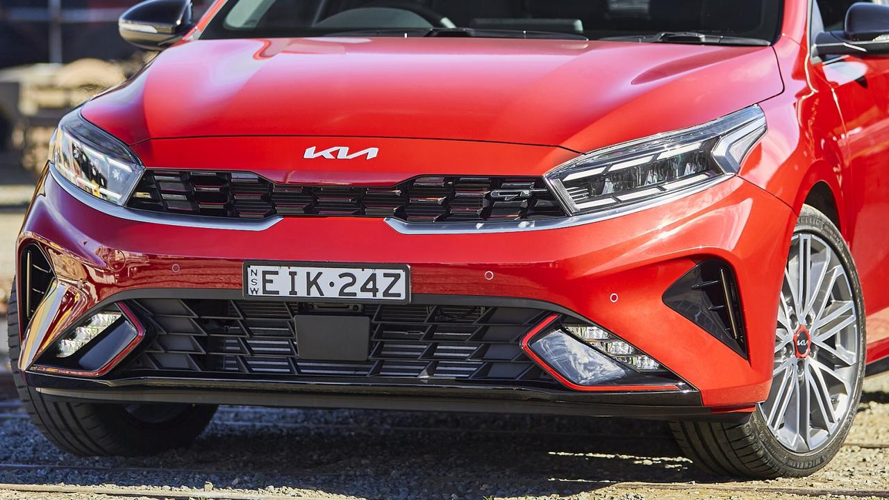 Kia Has A Problem With Its Unreadable New Logo