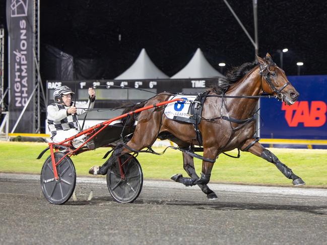 Leap To Fame rockets to victory in Cambridge, New Zealand. Picture: Race Images NZ